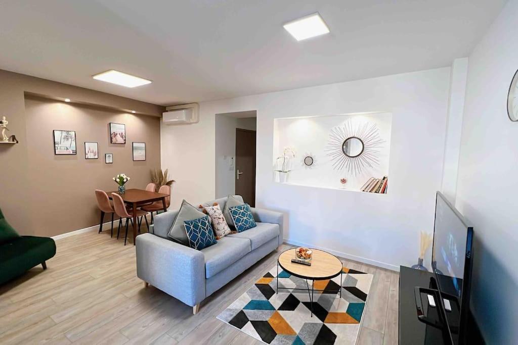 Accueillant T2 Renove Clim Centre Ville Terrasse 브리브라가야르드 외부 사진