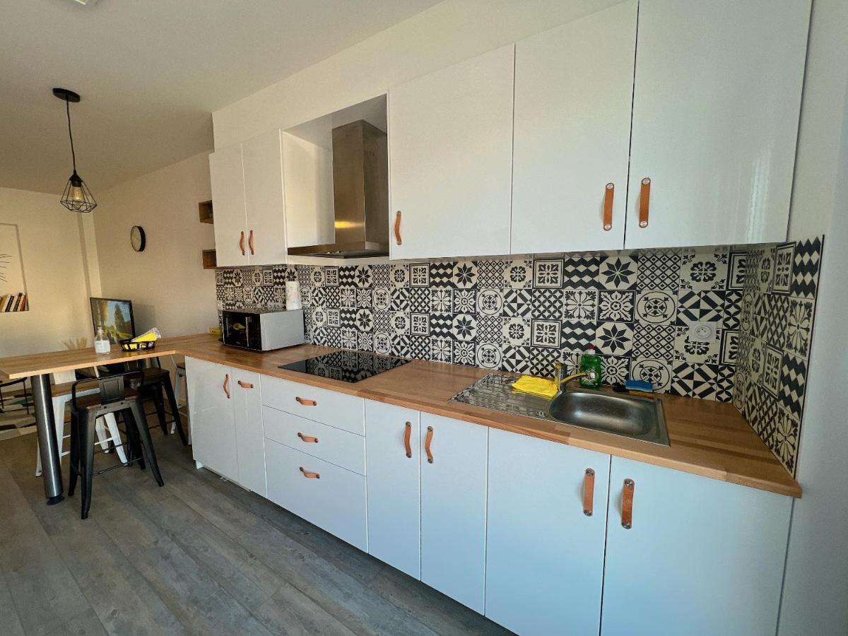 Accueillant T2 Renove Clim Centre Ville Terrasse 브리브라가야르드 외부 사진
